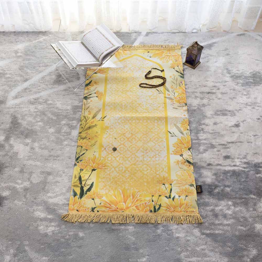 HilalFul - Golden Tassel Prayer Mat - Charming Yellow