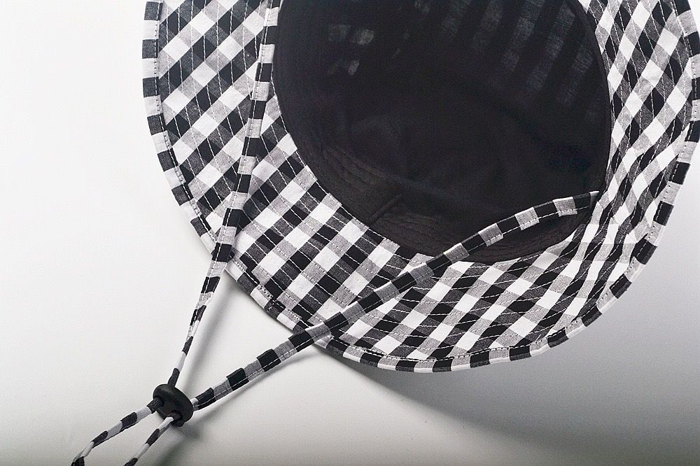 The Girl Cap - 3D Ears Detailed Checked Bucket Hat - Black/White