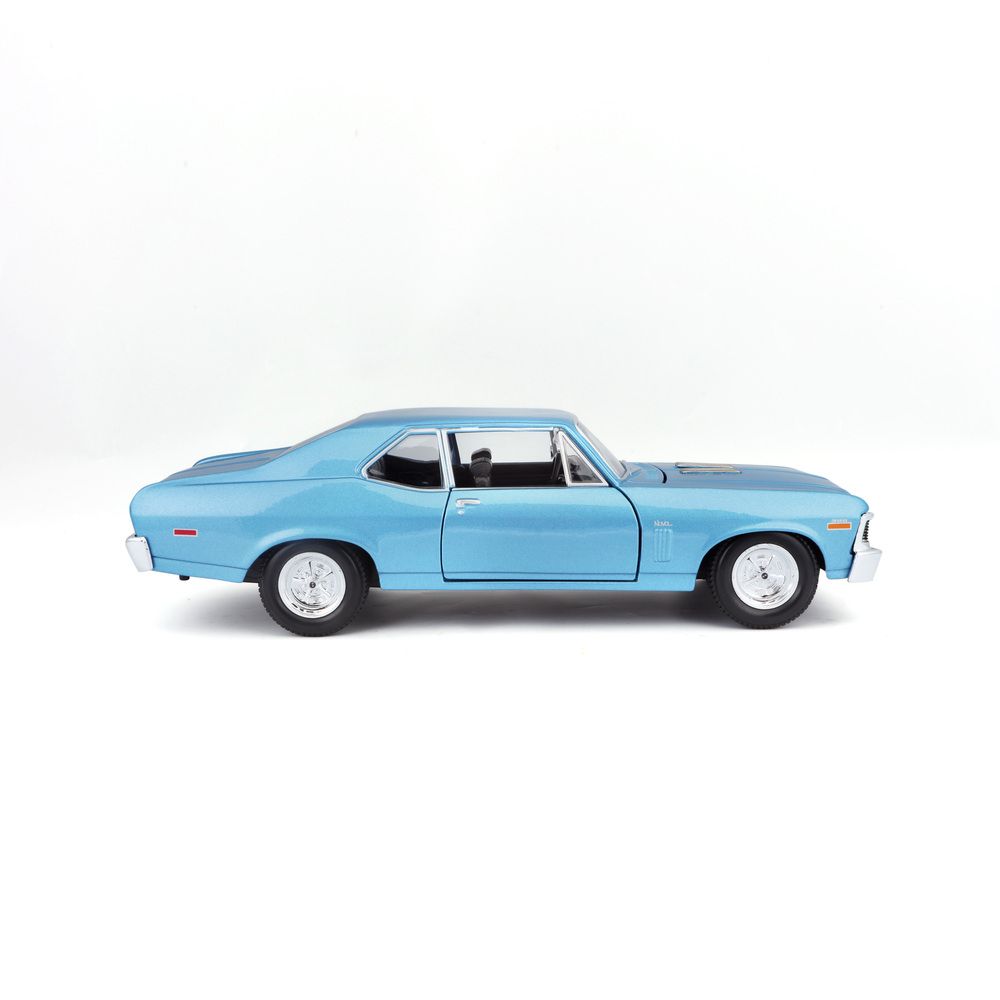 Maisto - 1/24 1970 Chevrolet Nova SS Metal Toy Car - Blue