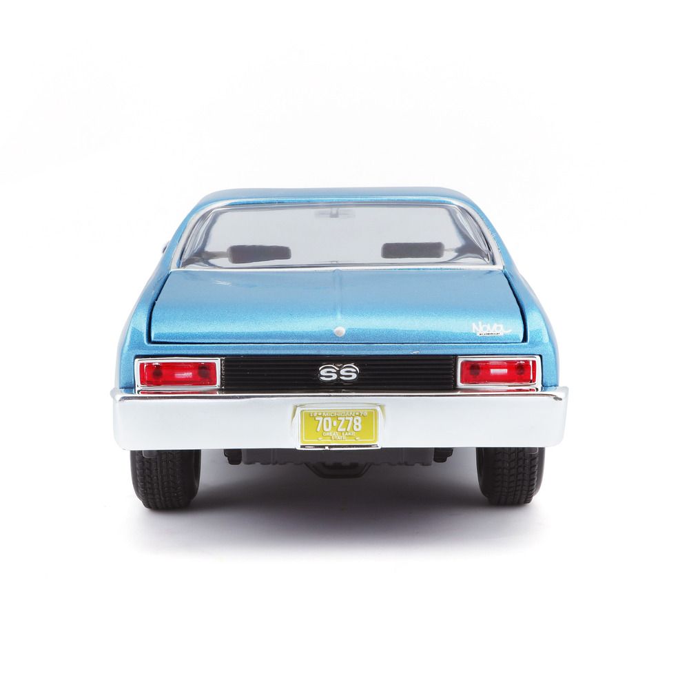 Maisto - 1/24 1970 Chevrolet Nova SS Metal Toy Car - Blue