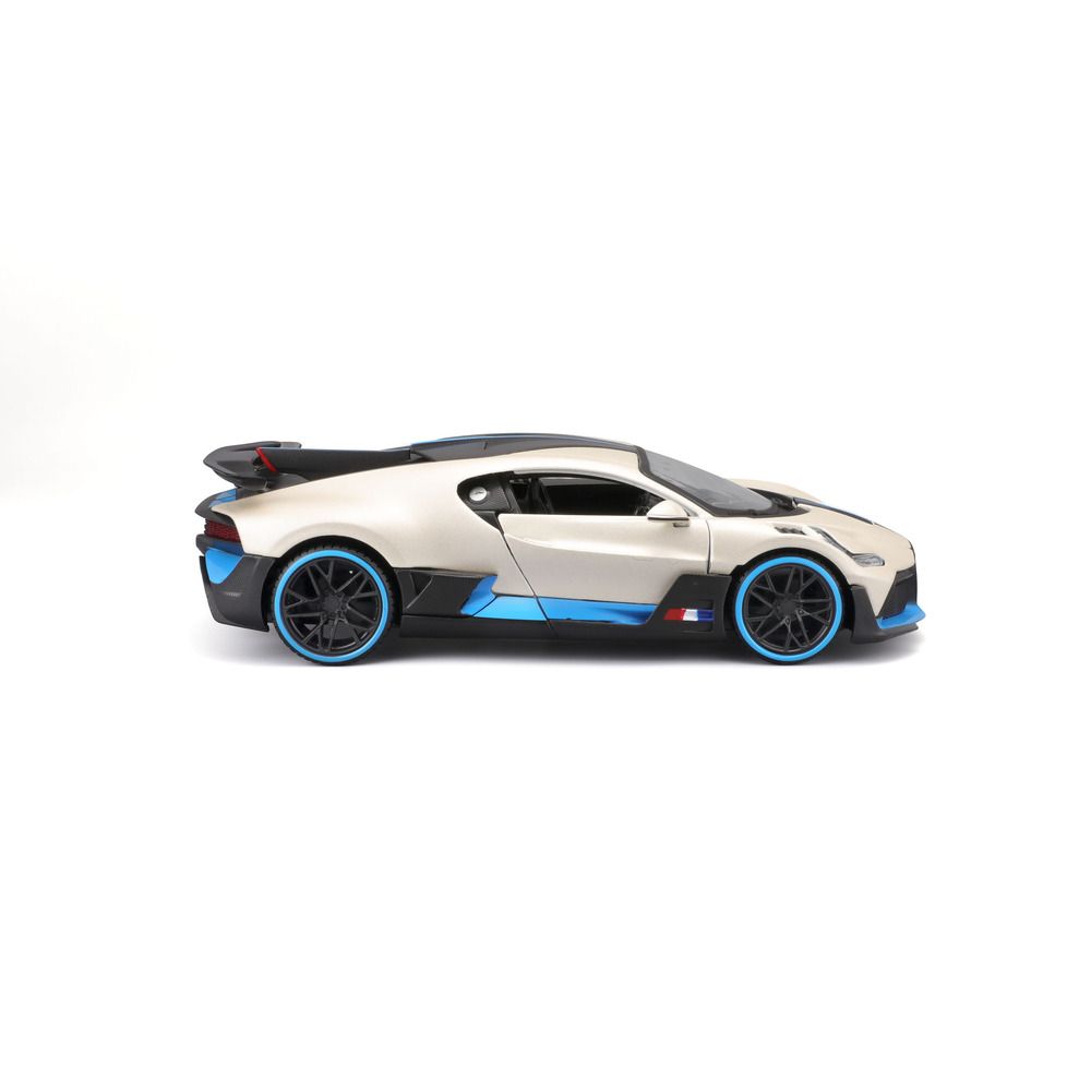 Maisto - 1/24 Bugatti Divo Metal Toy Car - Matte White