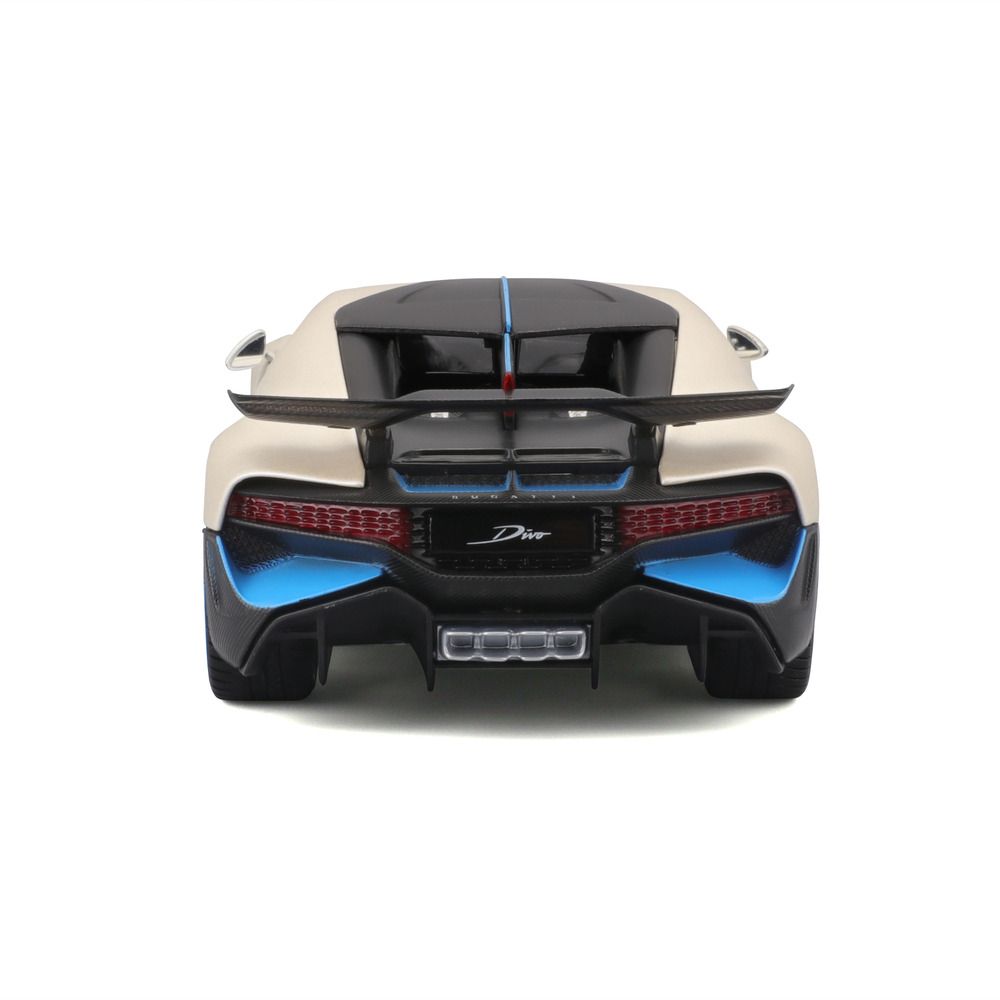 Maisto - 1/24 Bugatti Divo Metal Toy Car - Matte White