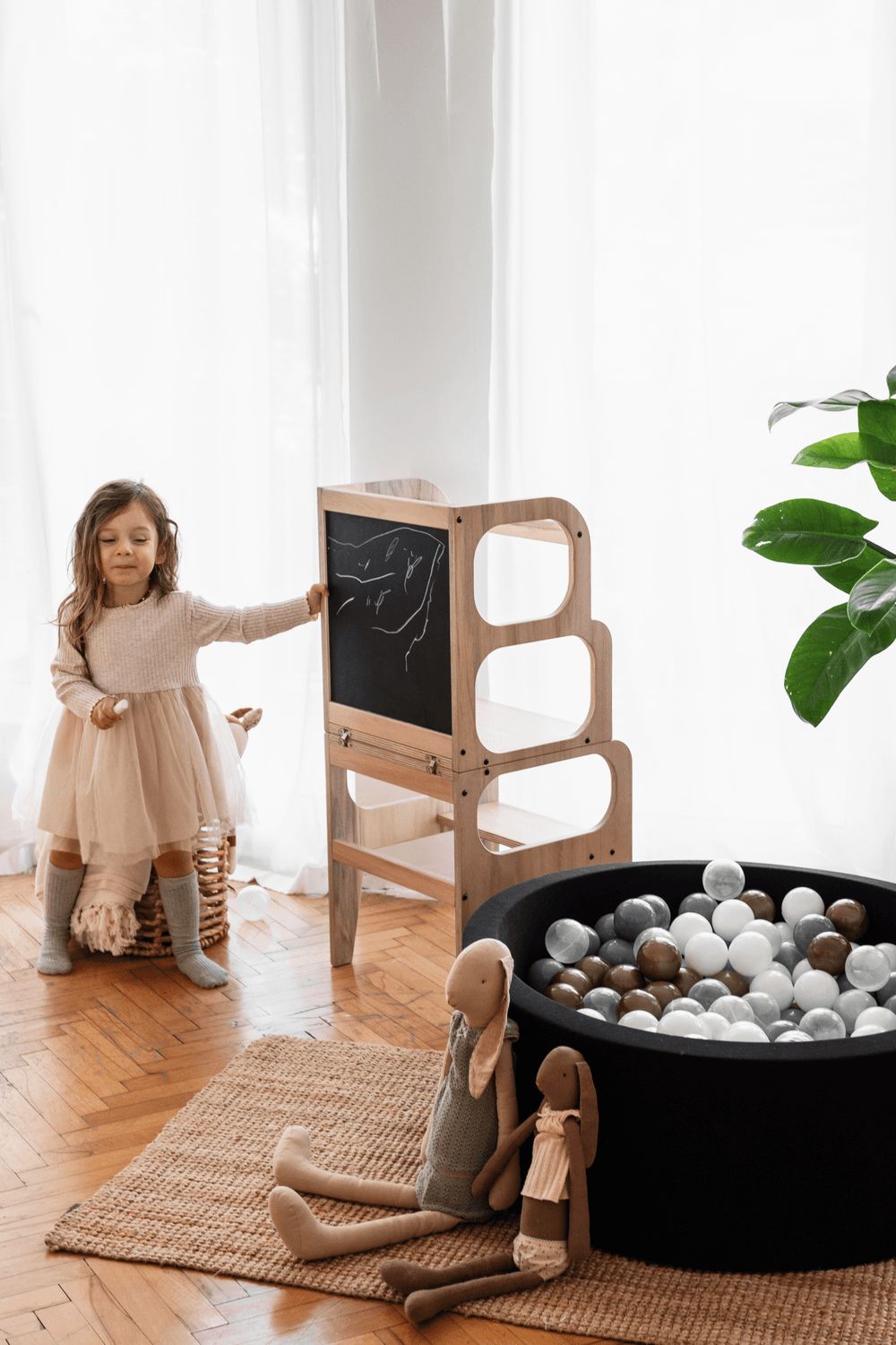 Larisa & Pumpkin - Ball Pit With 200 Balls - Black/Gold/Grey/White