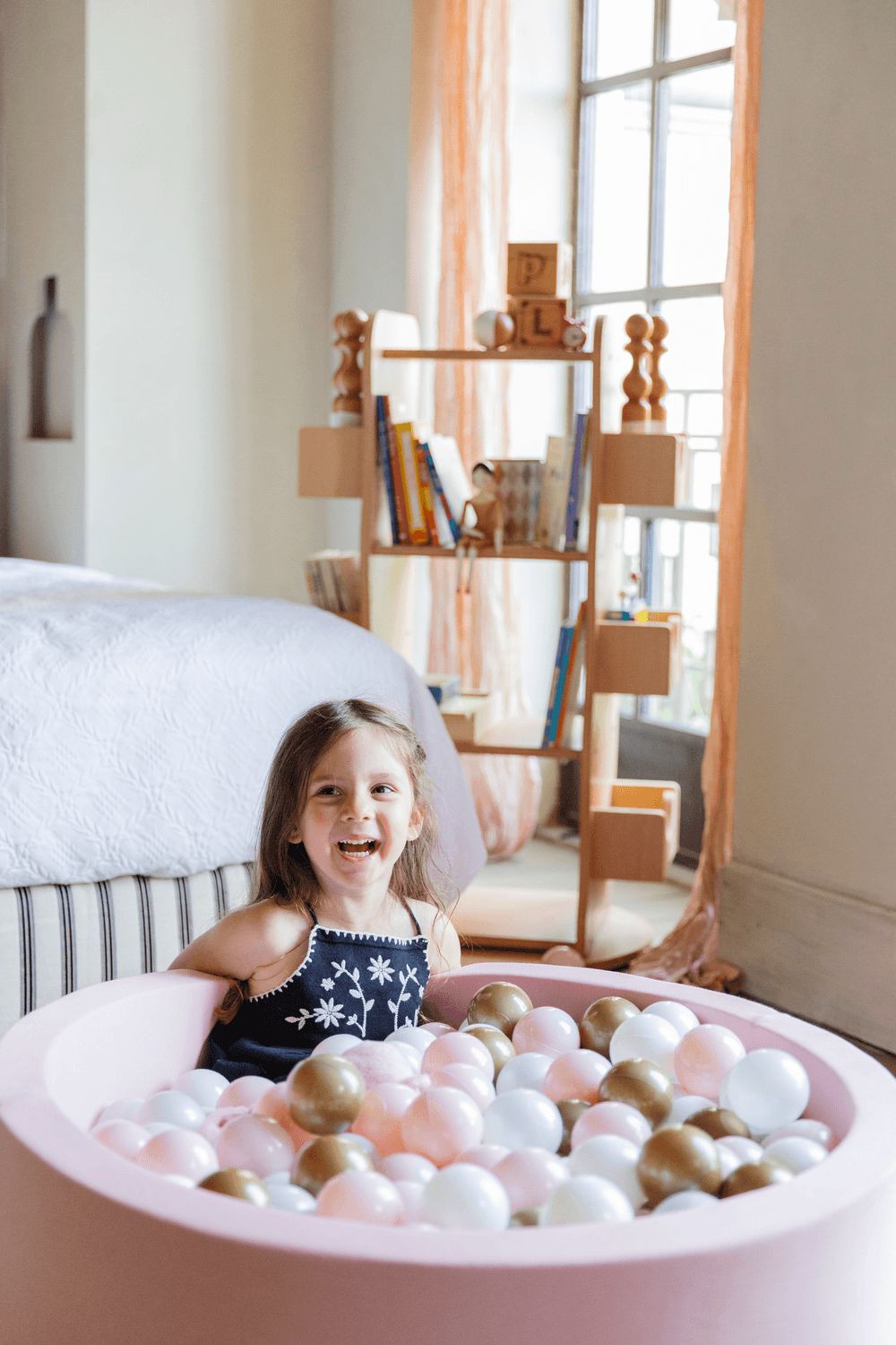 Larisa & Pumpkin - Ball Pit With 200 Balls - Powder/Gold/White