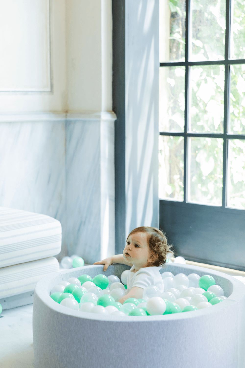 Larisa & Pumpkin - Ball Pit With 200 Balls - Grey/Mint/White