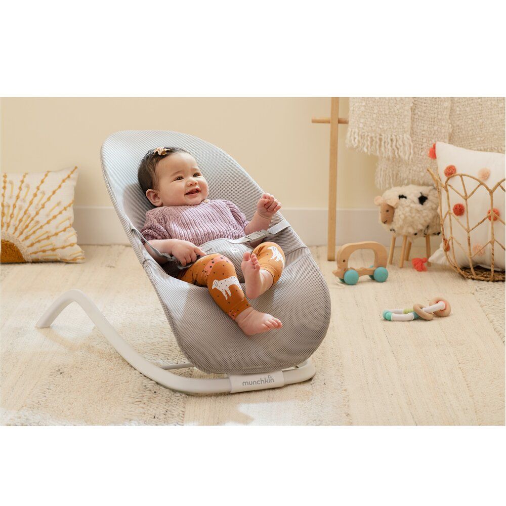 Munchkin - Spring 2-In-1 Baby Bouncer & Rocker - Grey