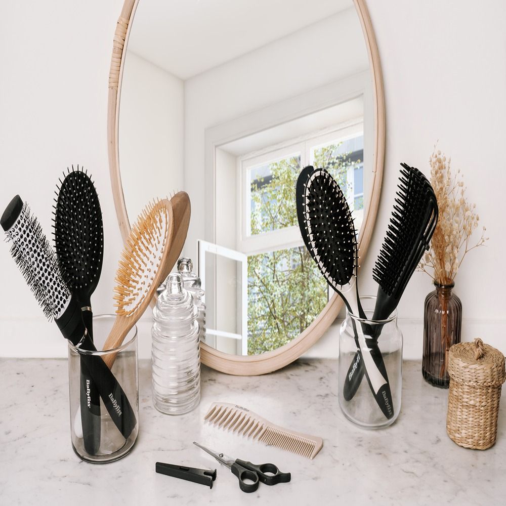 BaByliss - Lightweight Sleek Detangling Flat Bag Hair Brush