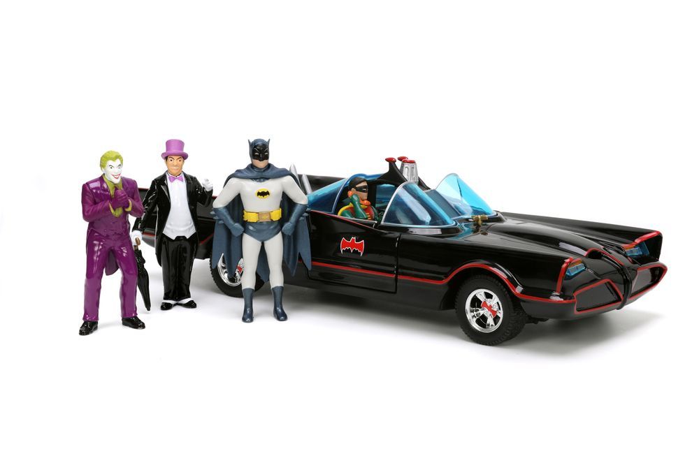 Jada - 1/24 Batman 1966 Class Batmobile Deluxe Car With 4 Action Figures