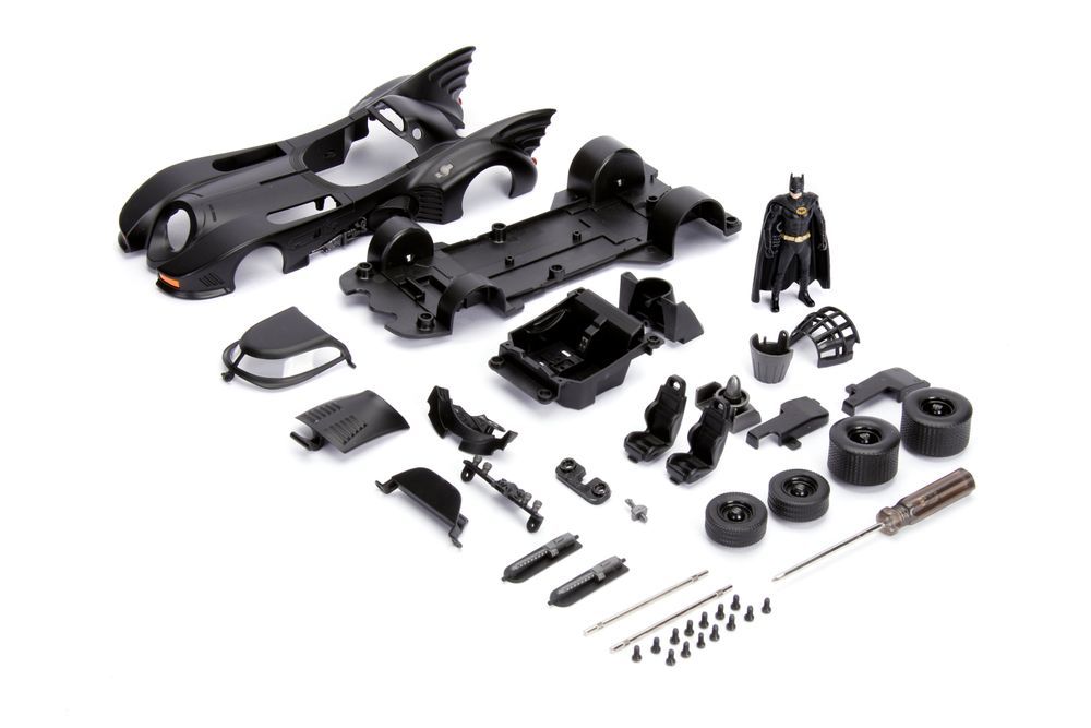 Jada - Build And Collect Batmobile With Batman Die-Cast Kit