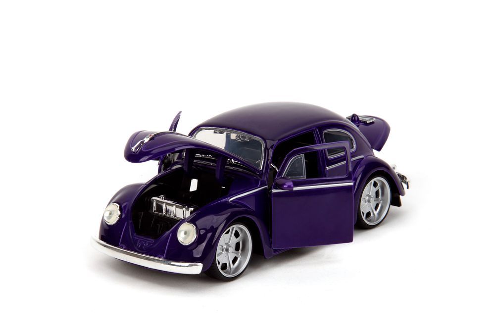 Jada - 1/24 Wednesday Volkswagan Beetle Car With Figurine