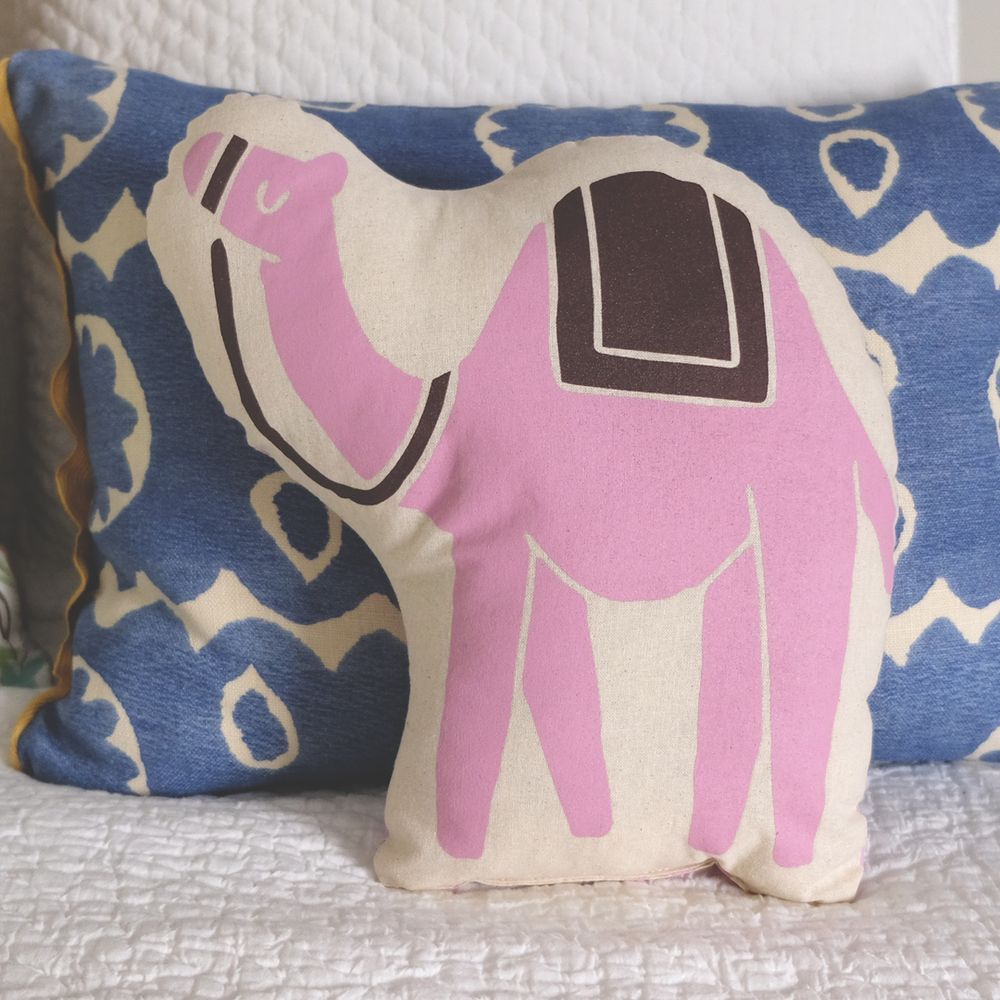 Little Majlis - Character Cushion Bedouin Camel - Pink