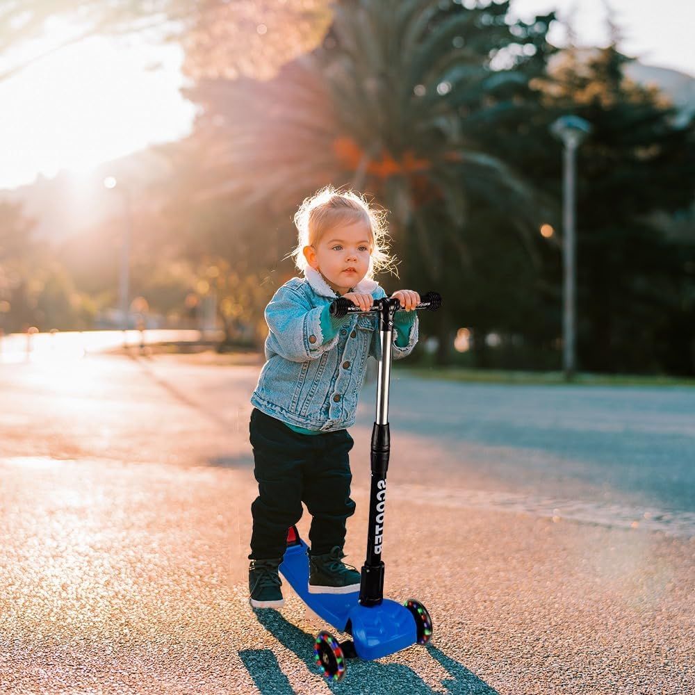 UKR - Classic LED Kick Scooter - Blue