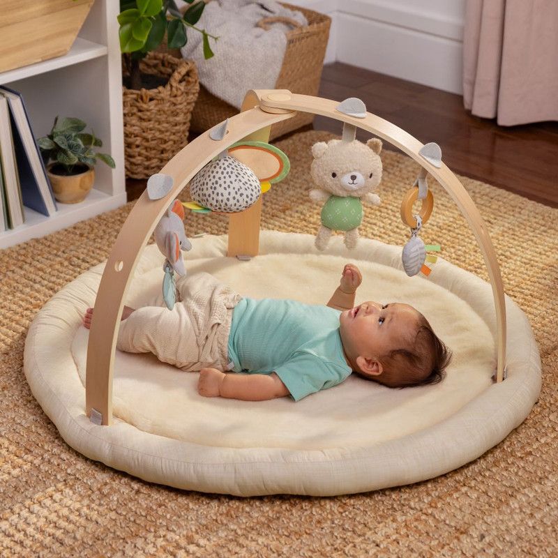 Ingenuity - Every Season Plush Lambswool Play Gym Mat - Cream