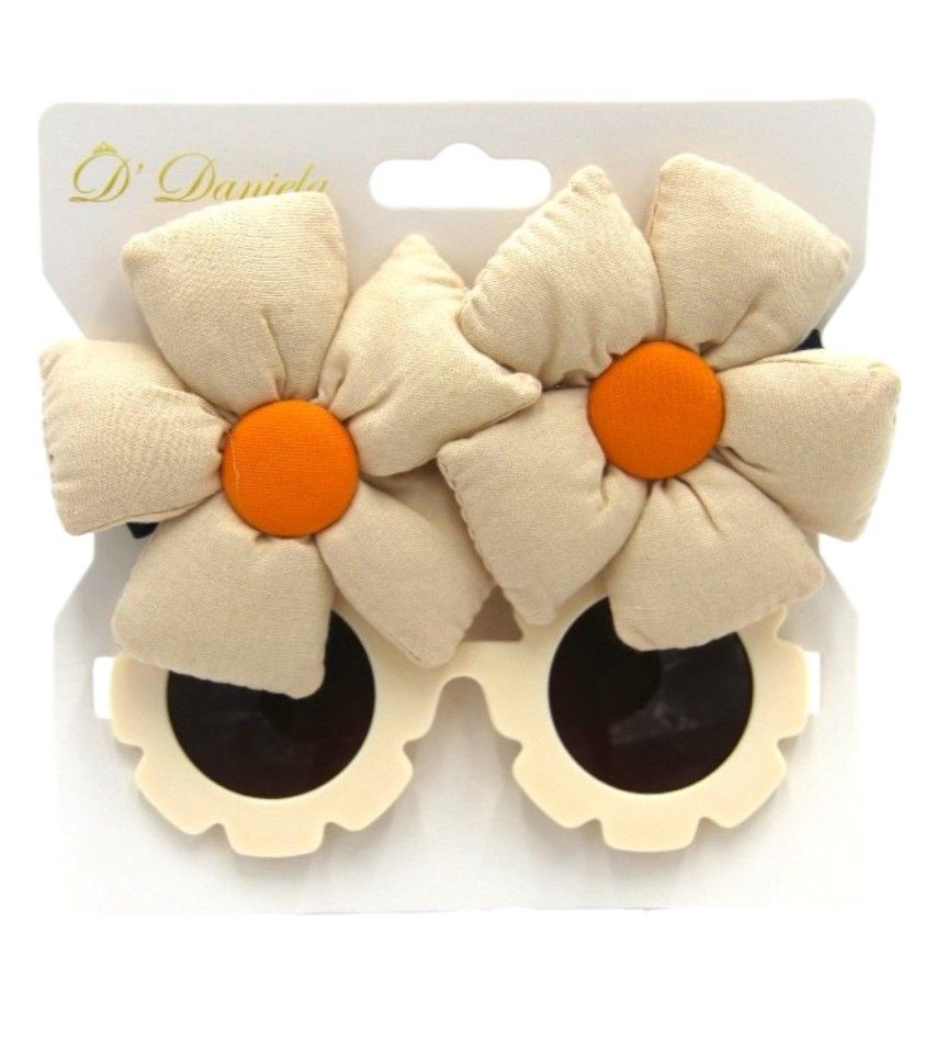 D' Daniela - Aida Glasses and Flower Shaped Clip Set - Beige - 3 Pcs