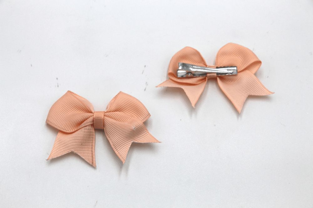 D' Daniela - Glasses and Bow Barrette Clip Set - Peach