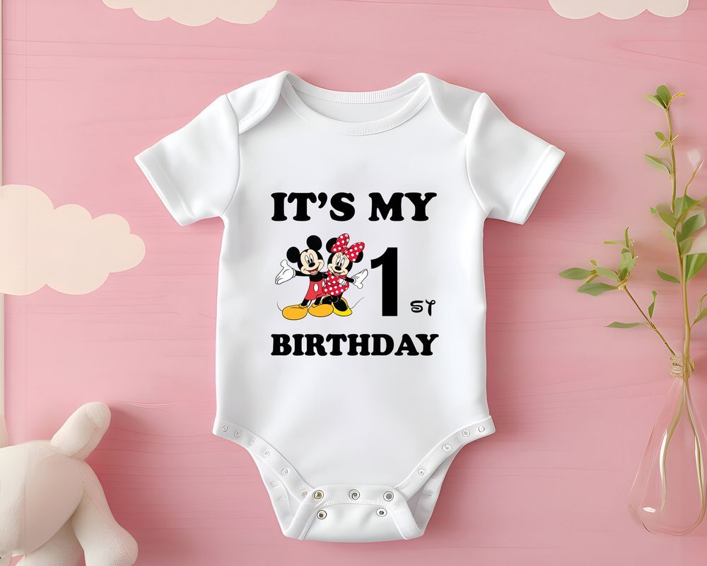 ماتشينغ فاميلي أوتفيتس - أفرول It's My 1st Birthday - أبيض