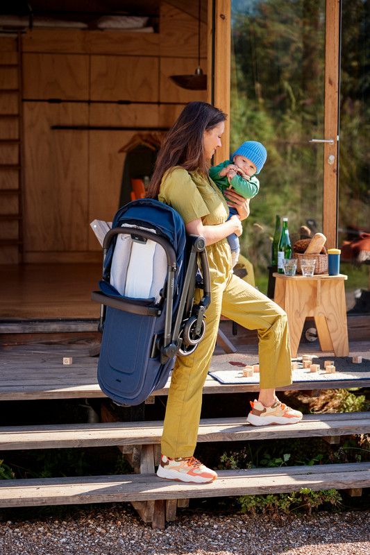 Joolz - AER+ Carrycot - One Hand Foldable Cot - Extended Sunhood - Stone Grey