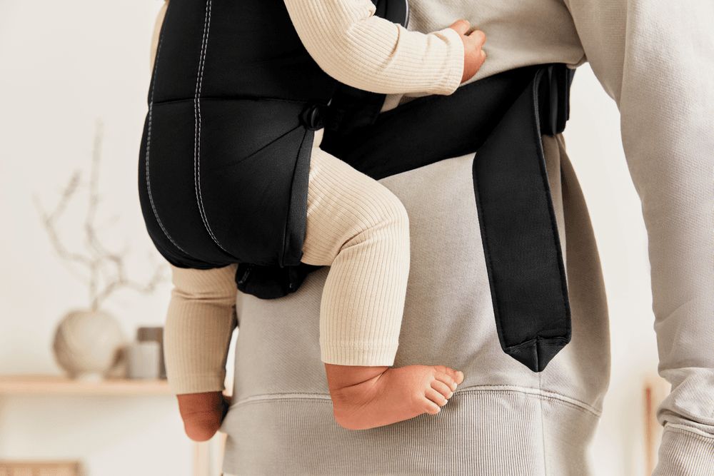 BabyBjorn - Baby Carrier Mini - Black