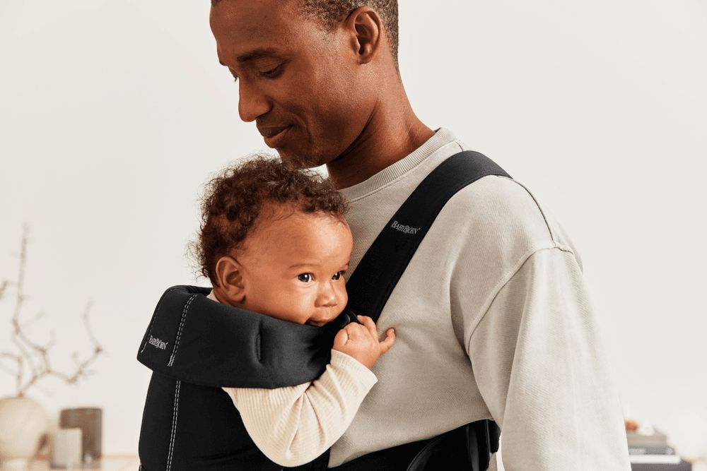 BabyBjorn - Baby Carrier Mini - Black