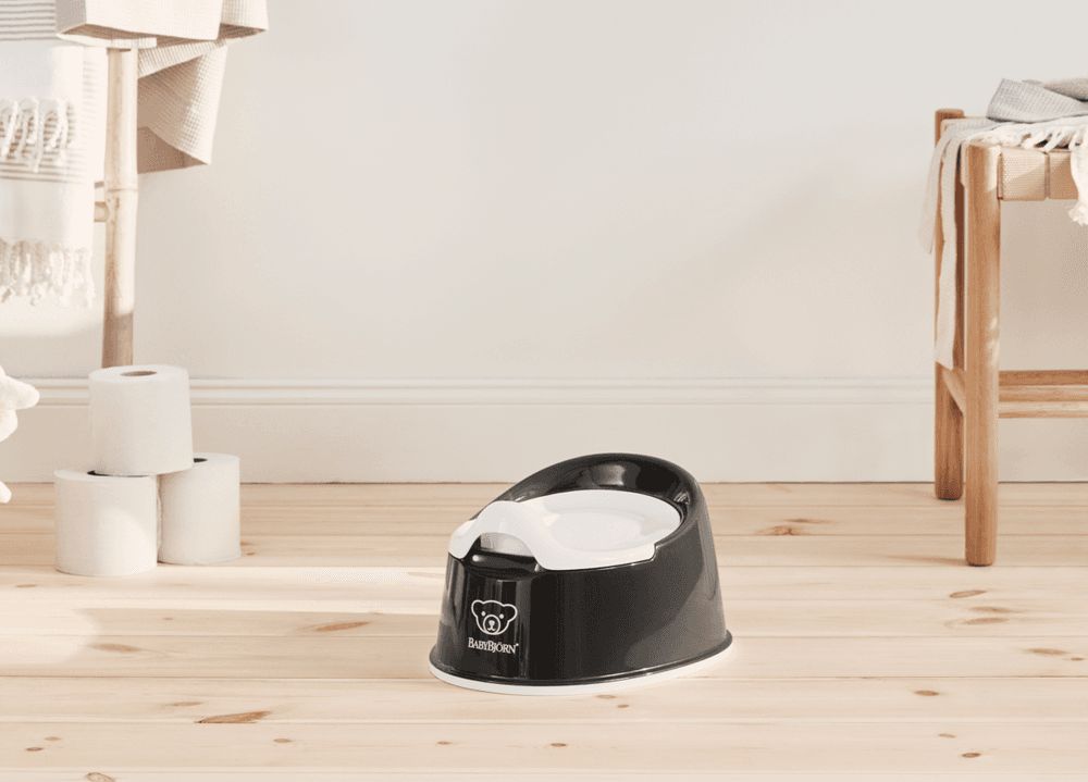 Babybjorn - Smart Potty Chair - Black/White