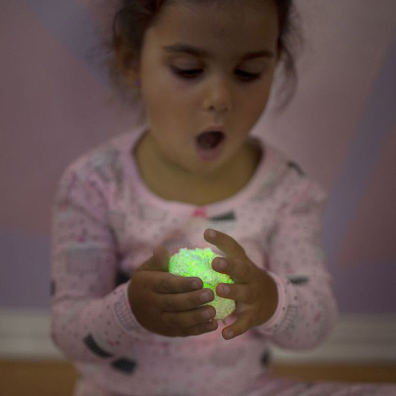 Learning Resources - Glow In The Dark Play Foam - 4 Pcs