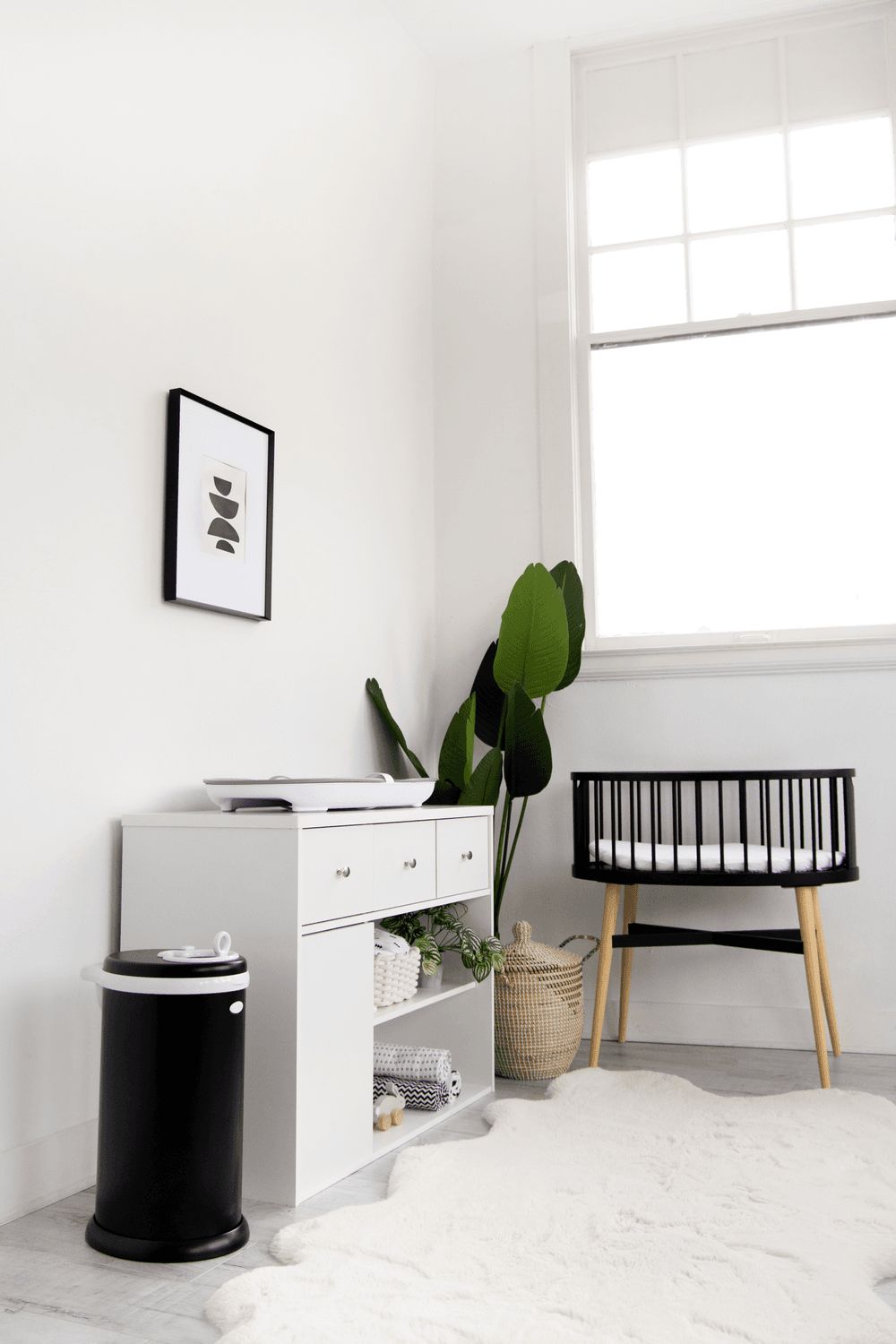 Ubbi - Diaper Pail - Matte Black