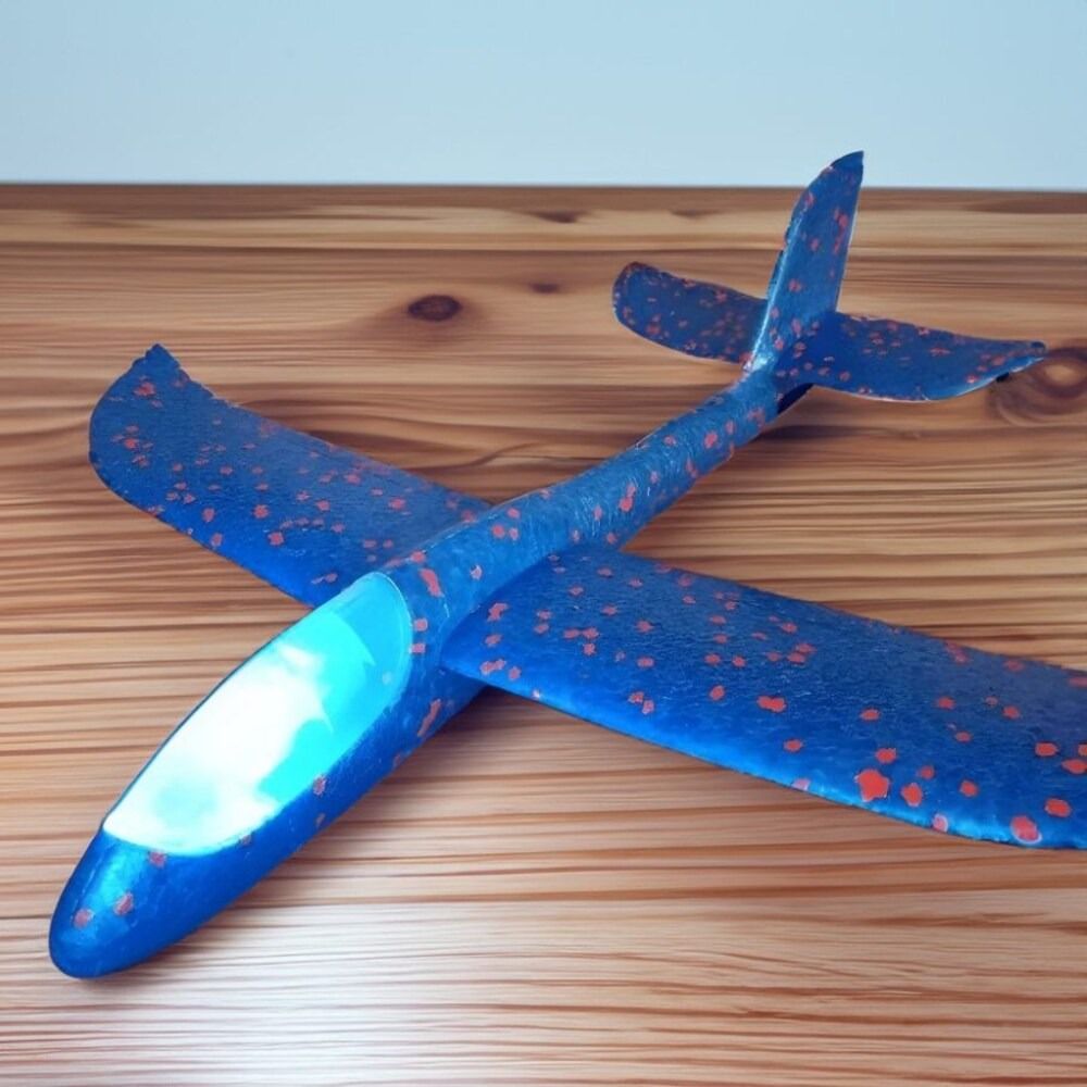 funfiniti - DIY Plane Light