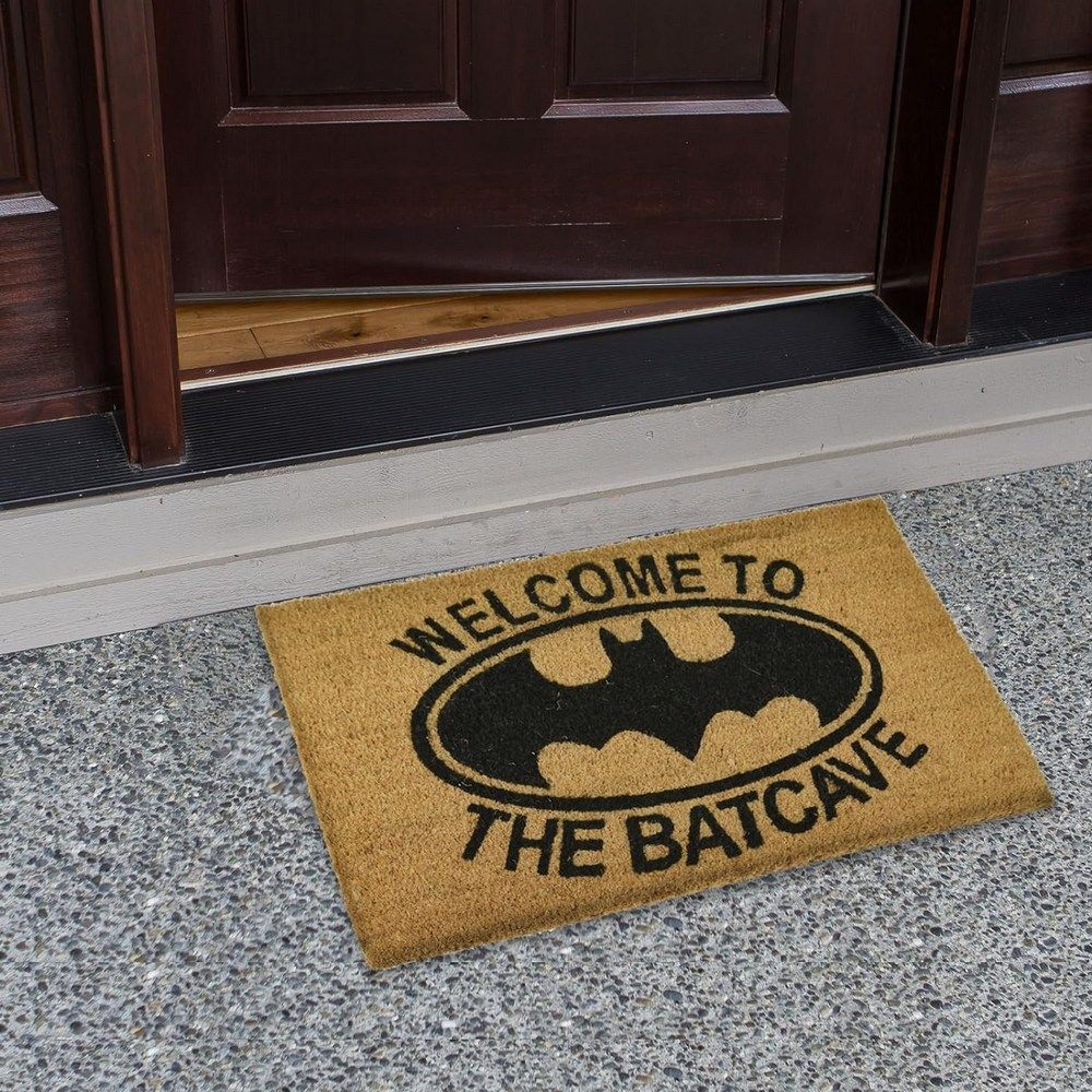 Pyramid International - Batman Welcome To The Batcave Door Mat