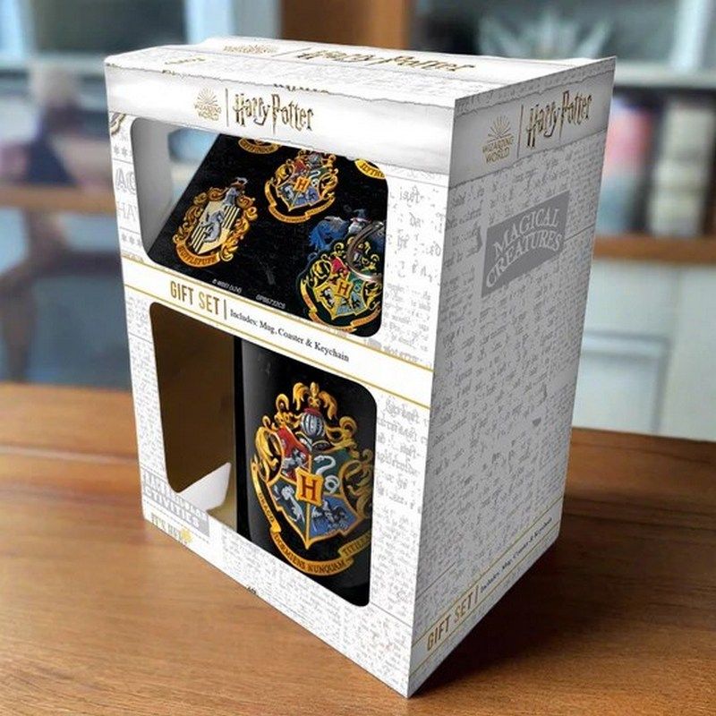 Pyramid International - Harry Potter - Colourful Crest Gift Set - Mug, Coaster & Keychain