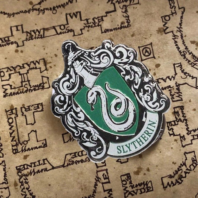 Pyramid International - Harry Potter Slytherin Enamel Pin Badge