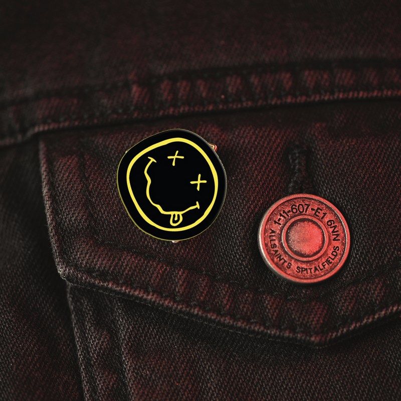 Pyramid International - Nirvana Smiley Pin Badges