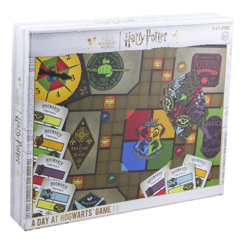 Pyramid International - Harry Potter A Day At Hogwarts Board Game