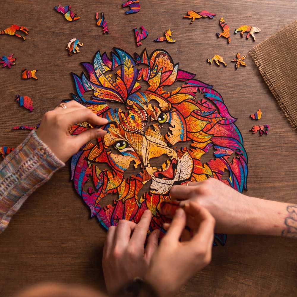 Unidragon - Figured Wooden Puzzle Kit - Mysterious Lion - King - 327pcs