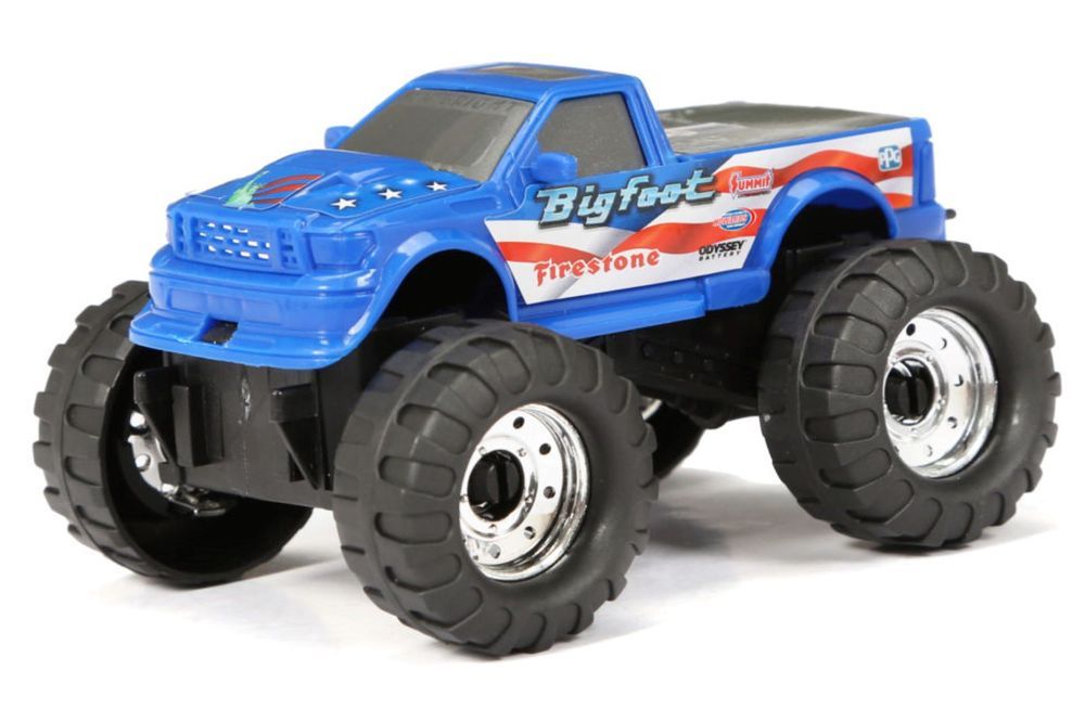 Newbright - Hauler Bigfoot Truck Playset - 22 Inch