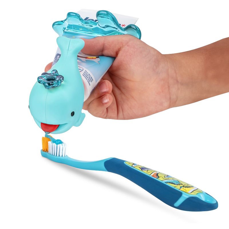 Flipper - Dental Care Pack - Toothbrush With Toothbrush Cover & Toothpaste Tube Squeezer - Beagle & Bluey Whale