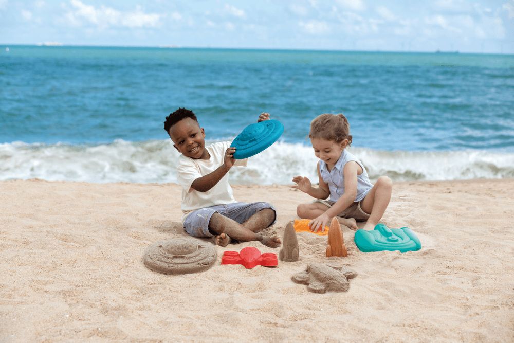 Hape - Space Explorer Sand Ship Beach Toys W/ Backpack - 6pcs