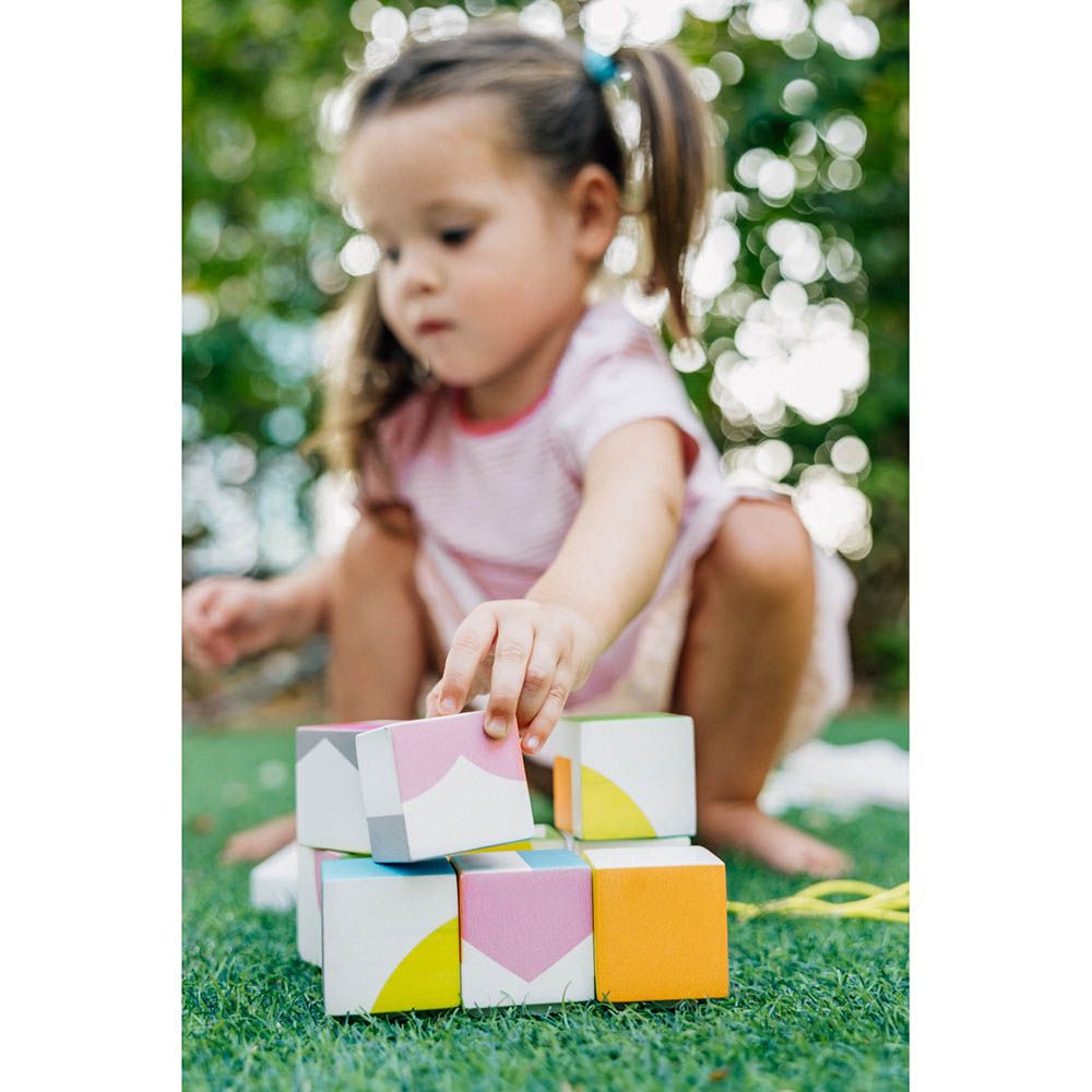 Mkandm - Wonder Cubes Wooden Toy With 6 Blocks - White