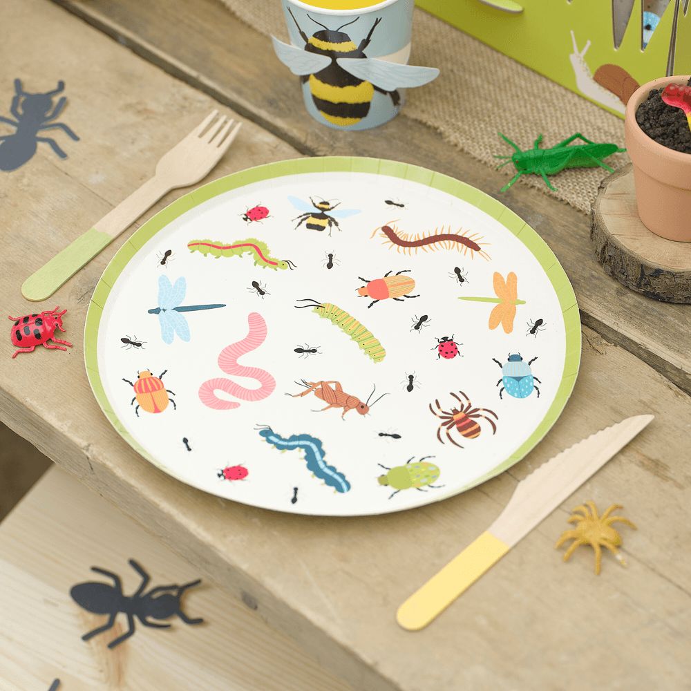 Ginger Ray - Bug Party Paper Plates