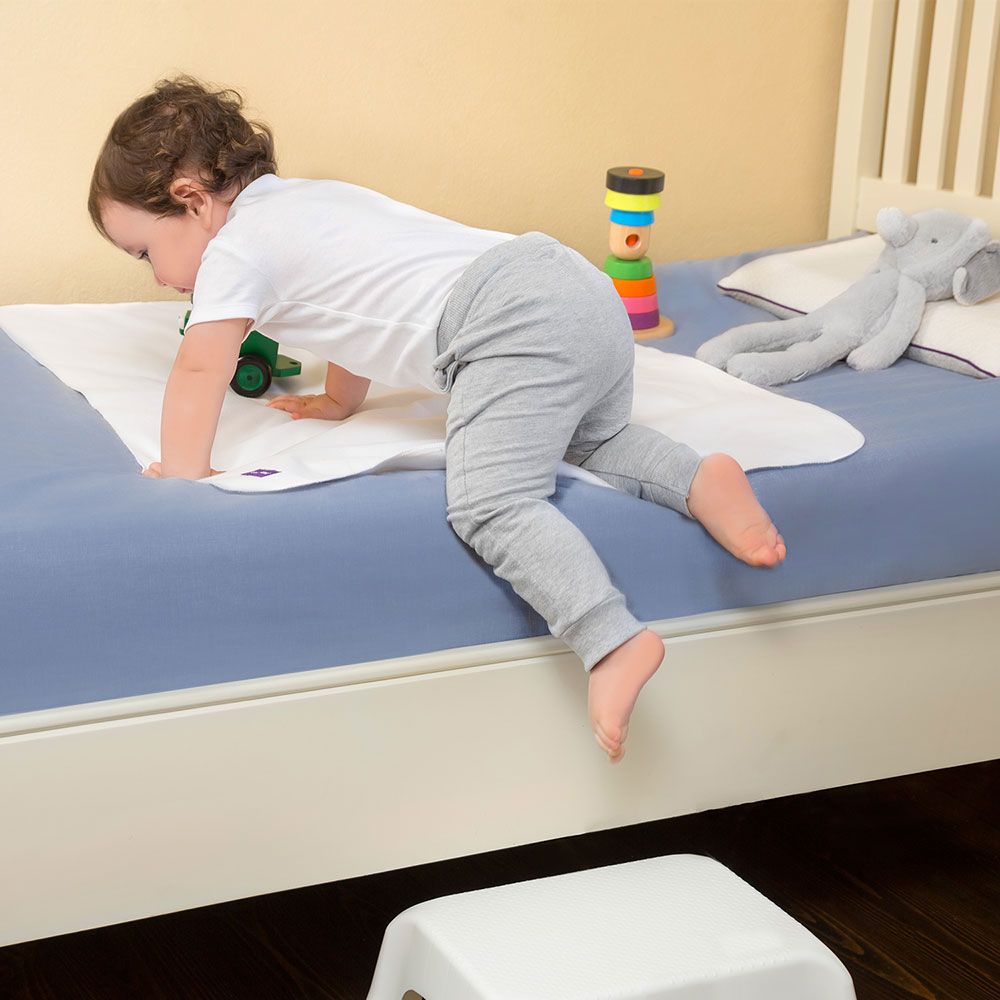 Clevamama - Brushed Waterproof Toilet Training Sleep Mat