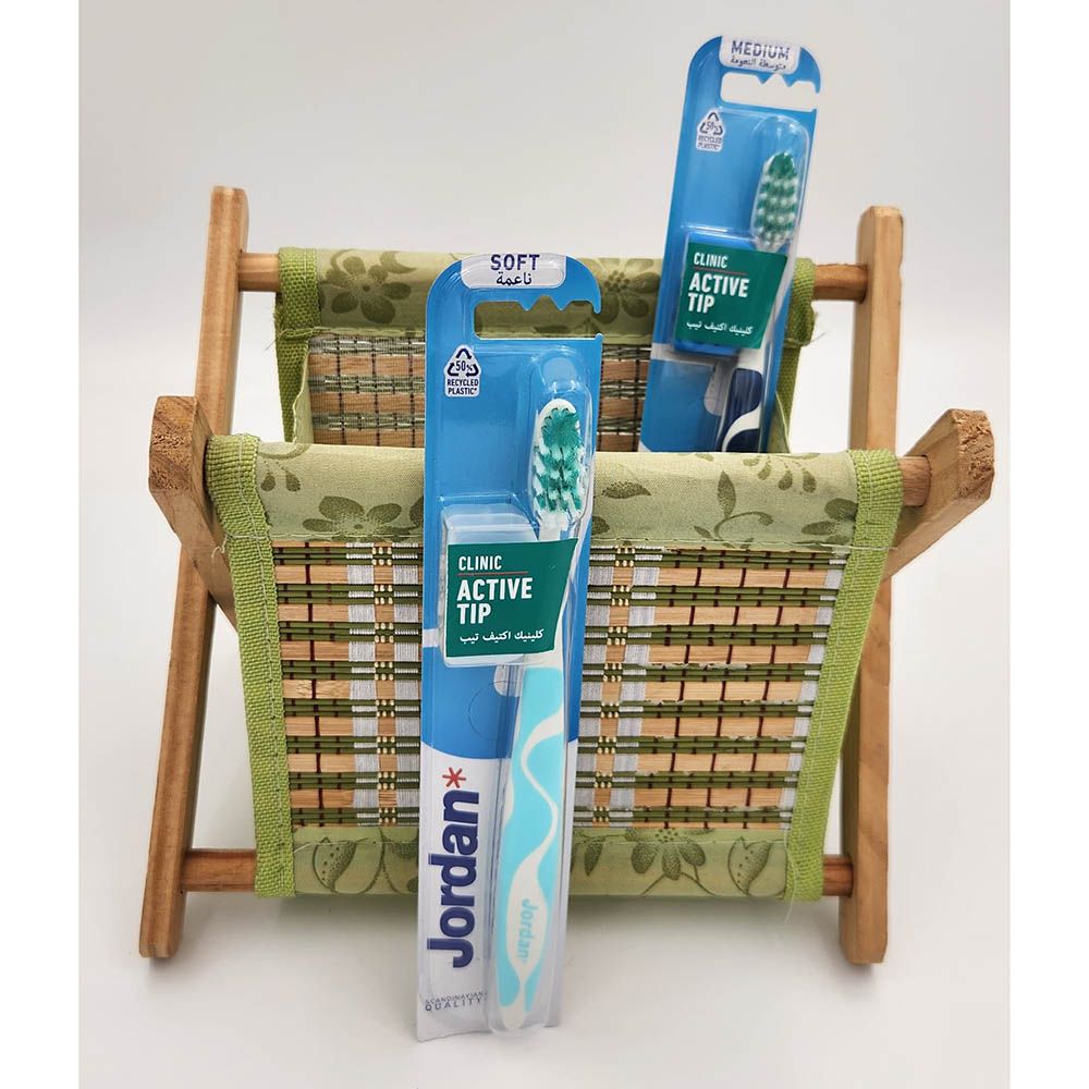 Jordan - Clinic Active Tip Soft Toothbrush - Style May Vary - 1pc