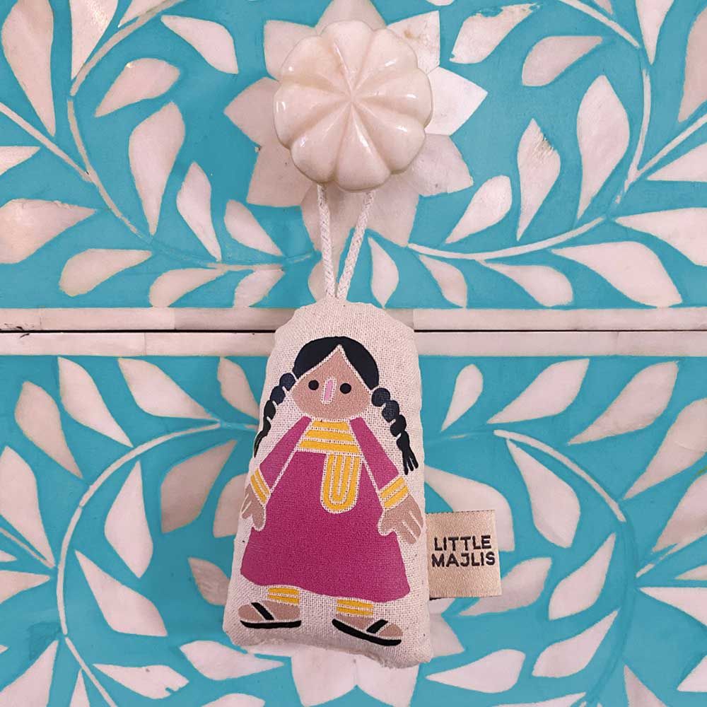 Little Majlis - Emirati Girl Hanging Ornament