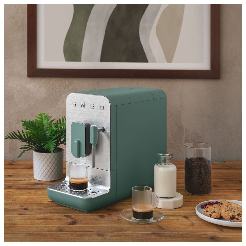 Smeg - Bean To Cup Coffee Machine - Emarld Green - 1350 W