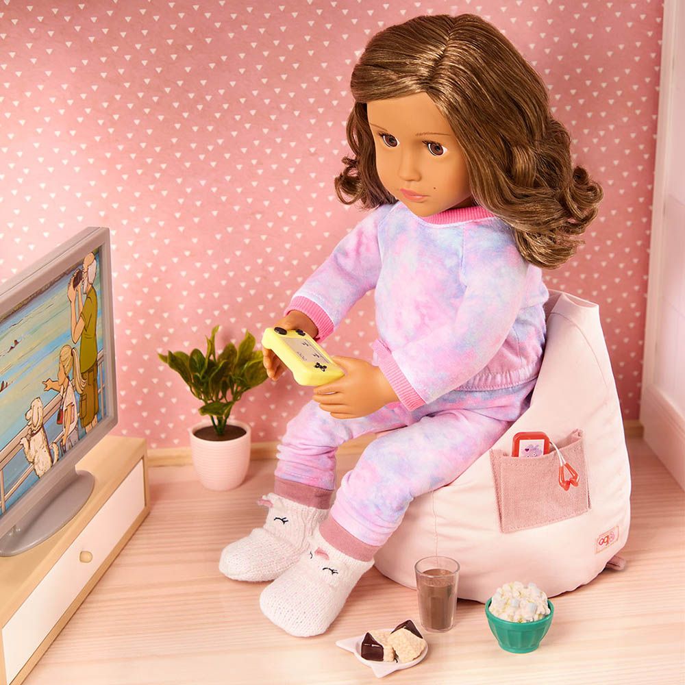 Our Generation - Luna Doll And My Sleepover Dream Playset - 18 Inch