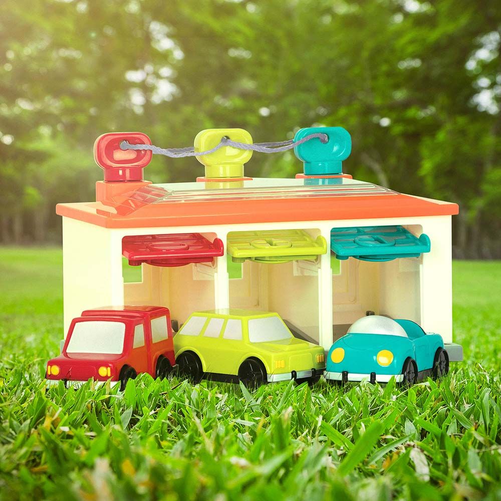 Battat - Car And Garage Shape Sorter Playset