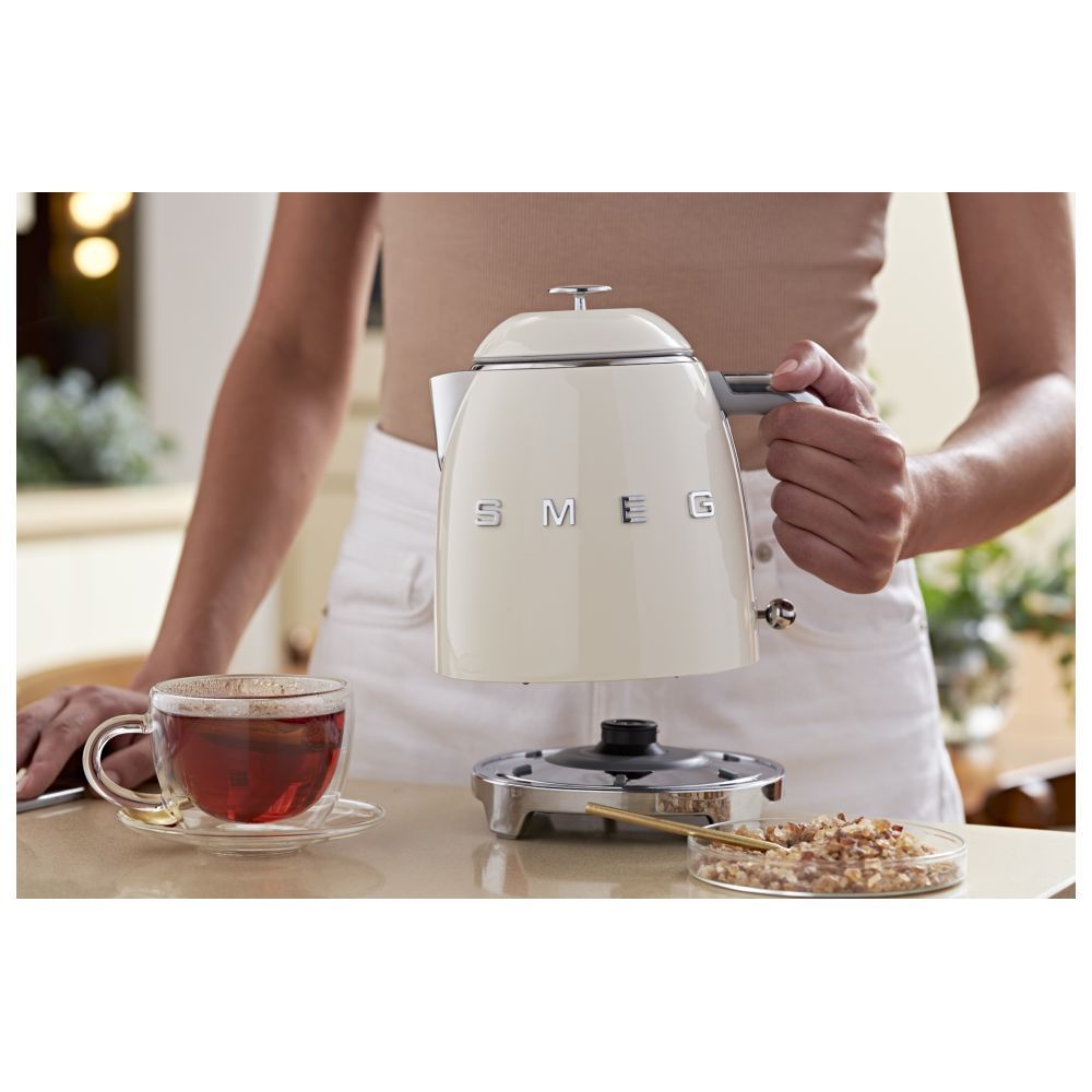 Smeg - 50'S Retro Style Mini Kettle - Cream - 0.8 L - 1400 W