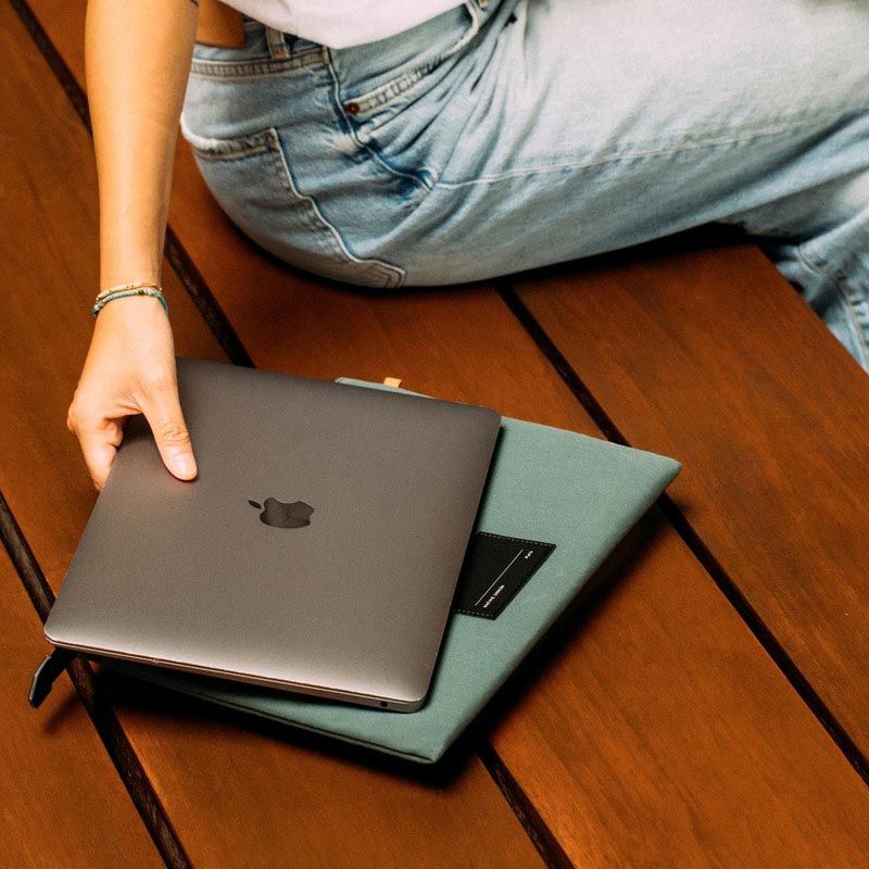 Native Union - Stow Lite Sleeve For Macbook - Slate Green - 14-inch