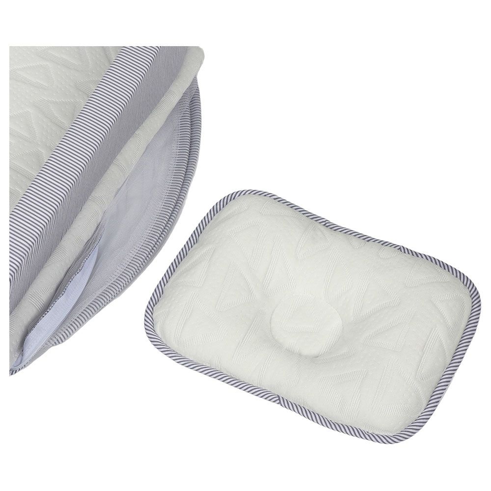 White&Grey - Baby Bed With Soft Bamboo Padding - Stripes