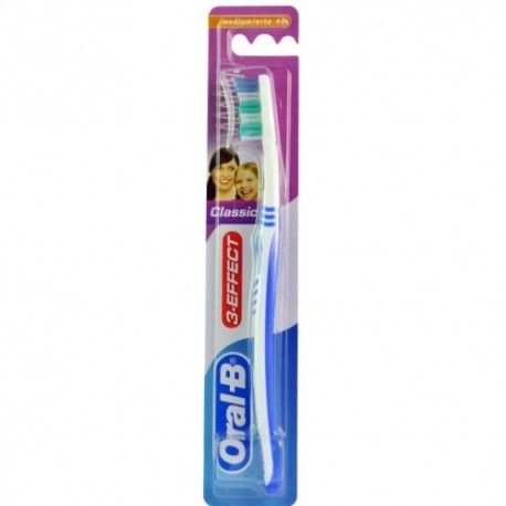 Oral B 3-Effect Classic, 40, Medium Assorted Colors