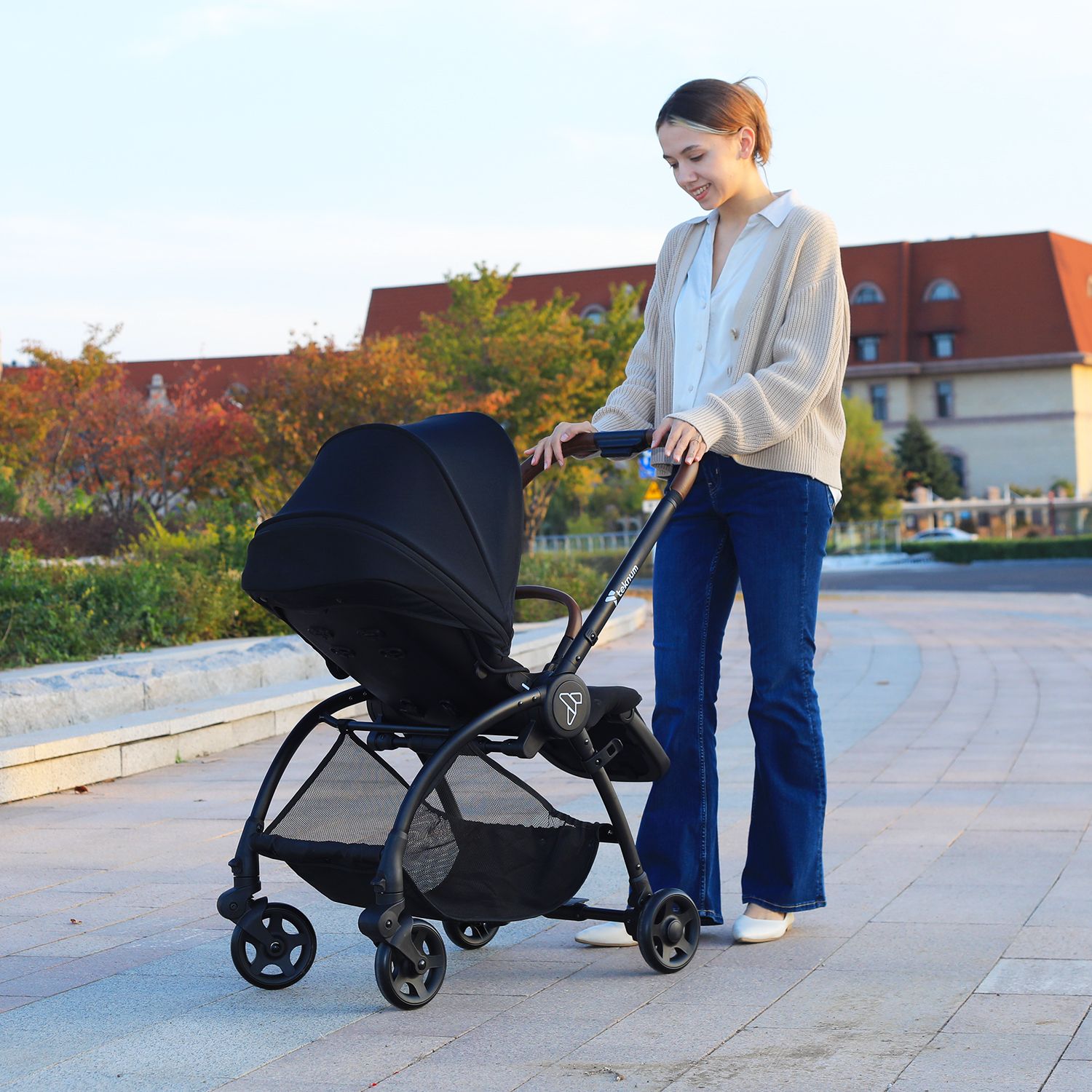 Teknum - Travel Stroll 2 Stroller - Black