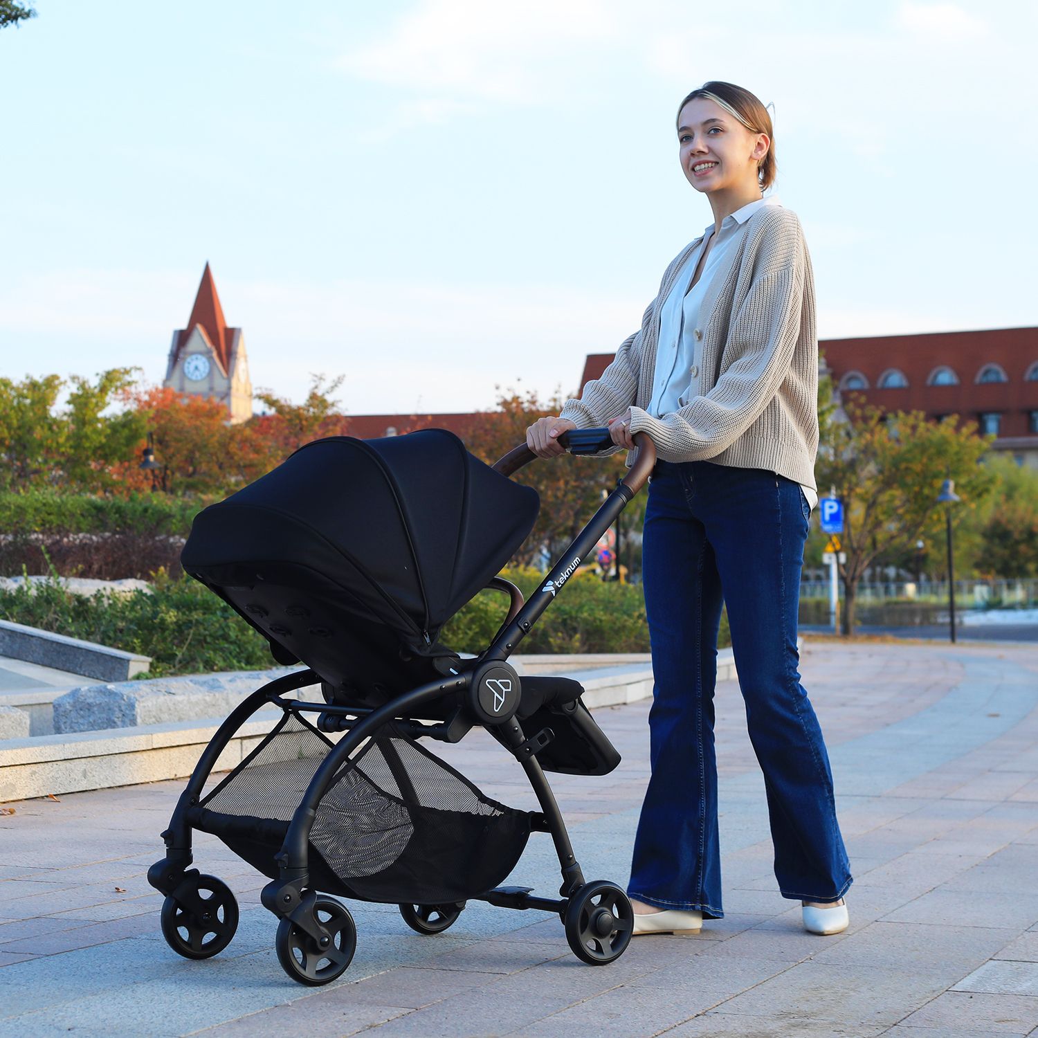 Teknum - Travel Stroll 2 Stroller - Black